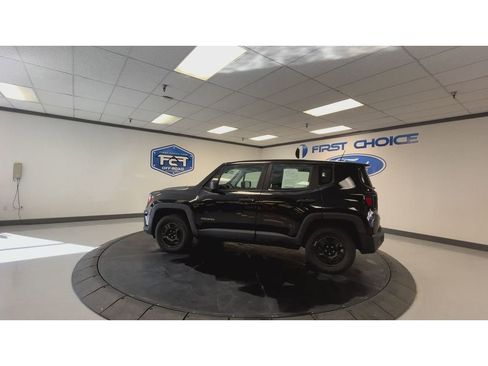 Used 2021 Jeep Renegade Sport AWD/4WD image 7