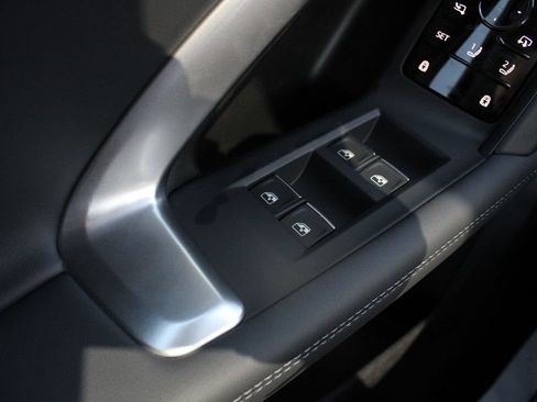 New 2026 Audi Q5 Premium AWD/4WD image 9
