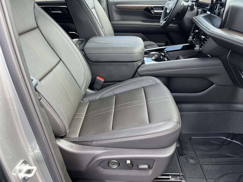 New 2026 Chevrolet Tahoe High Country image 14