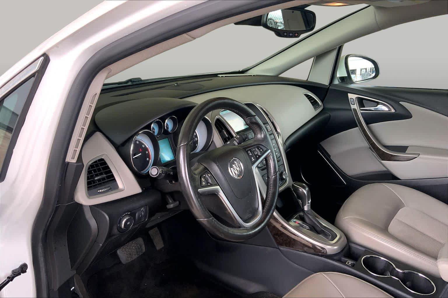 Used 2014 Buick Verano Convenience FWD image 16