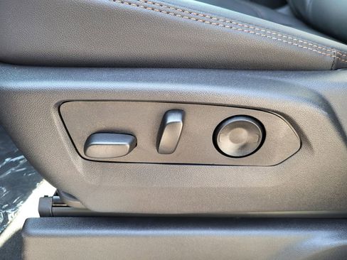 New 2025 GMC Sierra 2500 AT4 w/ Technology Package image 16