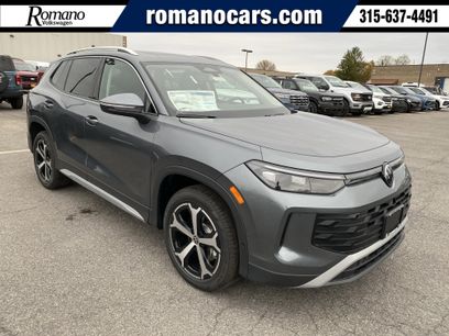 New 2025 Volkswagen Tiguan SE