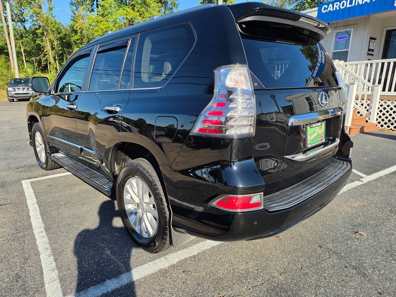 Used 2015 Lexus GX 460 w/ Premium Package AWD/4WD image 4