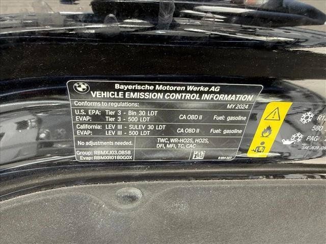 Used 2024 BMW X5 xDrive40i w/ Parking Assistance Package AWD/4WD image 21
