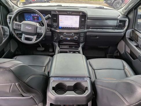 Used 2026 Ford F250 Lariat w/ Lariat Premium Package AWD/4WD image 15