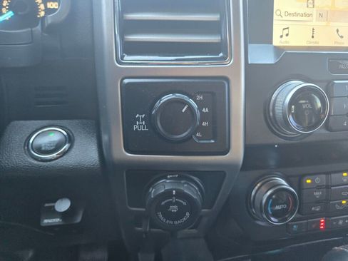 Used 2019 Ford F150 Platinum w/ Equipment Group 701A Luxury AWD/4WD image 17