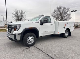 New 2025 GMC Sierra 3500 Pro w/ Convenience Package AWD/4WD video 2