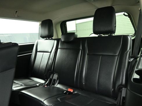 Used 2024 Ford Expedition Max XLT image 22