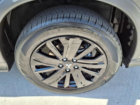 New 2026 Mitsubishi Outlander Sport LE AWD/4WD image 7