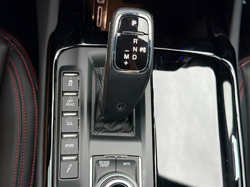 Used 2023 Maserati Levante GT AWD/4WD image 29