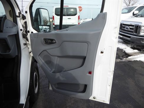 Used 2015 Ford Transit 350 XL image 21