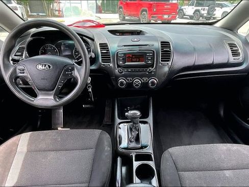 Used 2017 Kia Forte LX FWD image 7