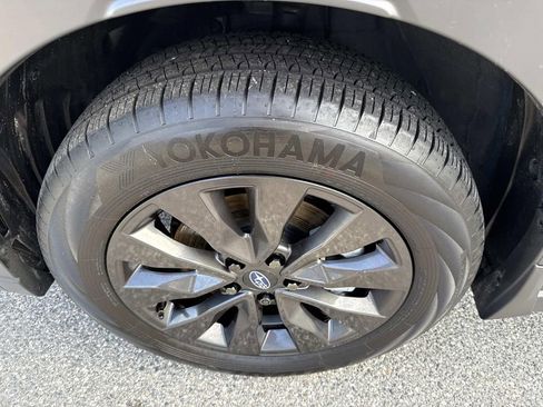 Certified 2025 Subaru Outback Onyx Edition w/ Popular Package #2 image 10