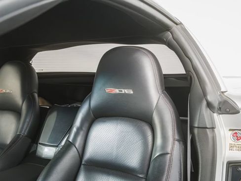 Used 2007 Chevrolet Corvette Z06 w/ Preferred Equipment Group RWD image 61