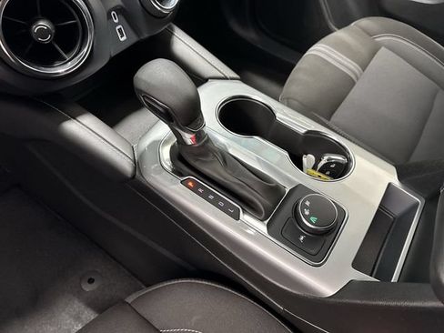 Certified 2025 Chevrolet Blazer LT FWD image 19