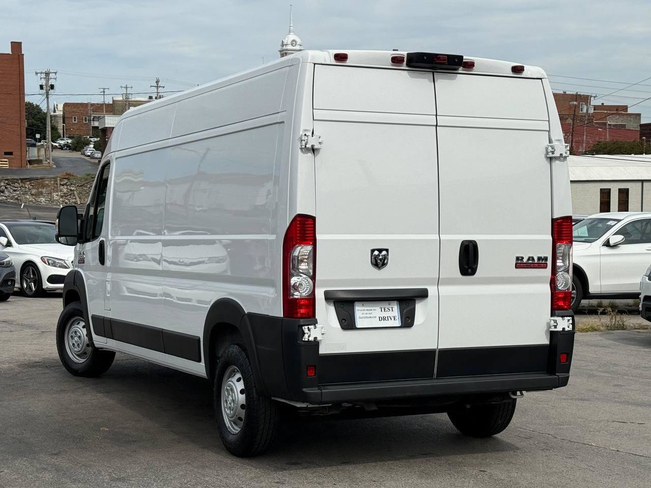 Used 2021 RAM ProMaster 2500 FWD image 4