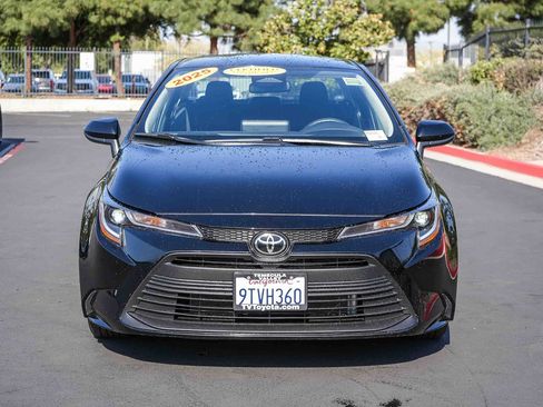 Certified 2025 Toyota Corolla LE FWD image 2