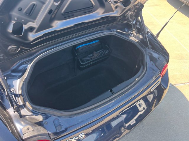 Used 2025 MAZDA MX-5 Miata RF Grand Touring RWD image 9