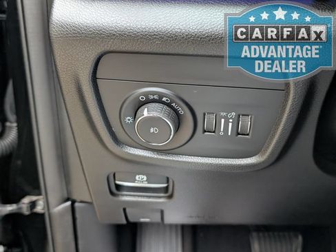 Used 2022 Jeep Grand Cherokee Summit AWD/4WD image 15