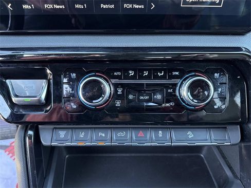 Used 2024 GMC Sierra 2500 AT4 w/ AT4 Premium Plus Package image 22