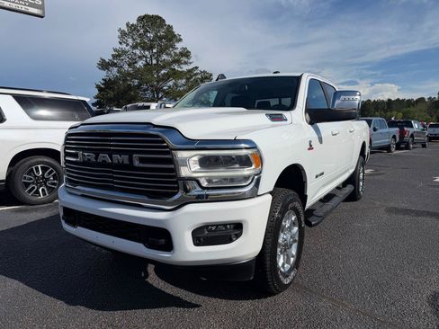 Used 2024 RAM 2500 Laramie AWD/4WD image 2