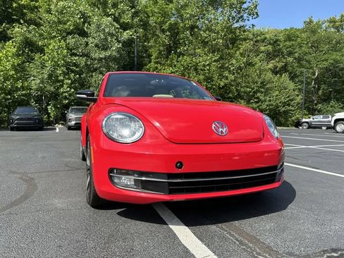 Used 2013 Volkswagen Beetle 2.0T FWD image 12