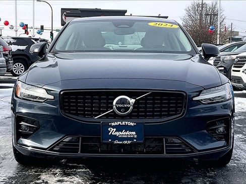 Used 2024 Volvo S60 B5 Plus image 2