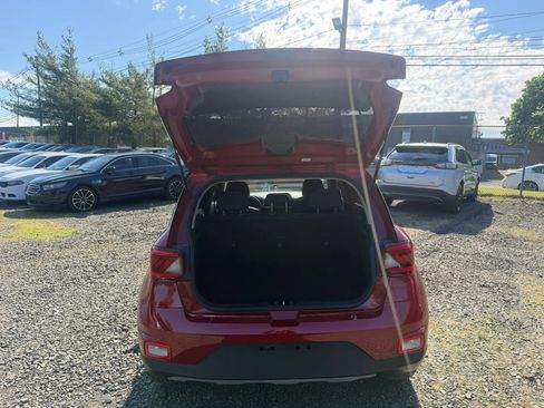 Used 2022 Hyundai Venue SEL w/ Cargo Package FWD image 27