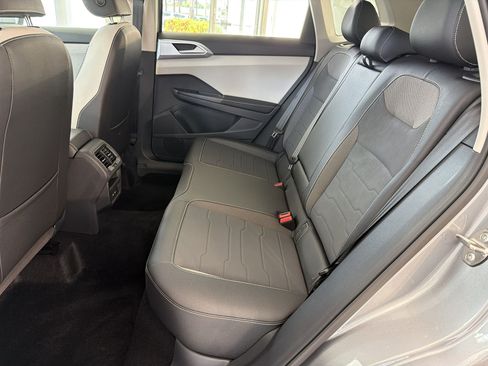 New 2026 Volkswagen Taos SE FWD image 22