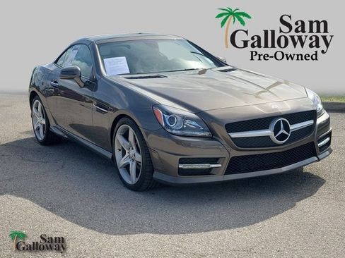 Used 2016 Mercedes-Benz SLK 300 image 1