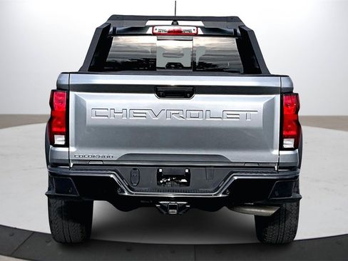 Used 2023 Chevrolet Colorado Trail Boss w/ Technology Package image 7
