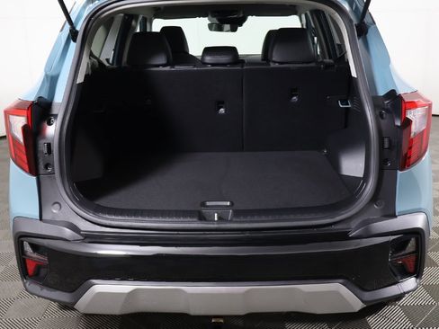 Used 2025 Kia Seltos S image 16