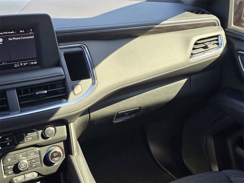 Used 2024 Chevrolet Tahoe LS image 25