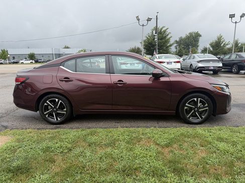 Used 2024 Nissan Sentra SV FWD image 6