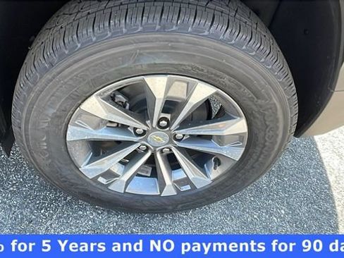 New 2026 Chevrolet Equinox LT w/ Convenience Package II FWD image 30