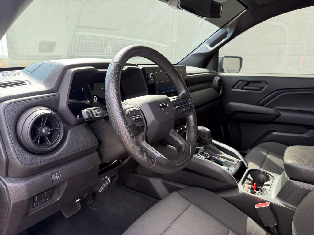 Used 2023 Chevrolet Colorado Trail Boss w/ Technology Package AWD/4WD image 21