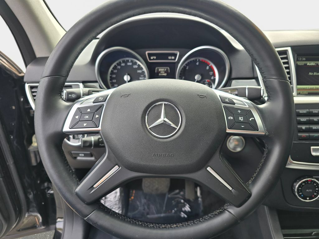 Used 2015 Mercedes-Benz ML 250 BlueTEC 4MATIC image 19