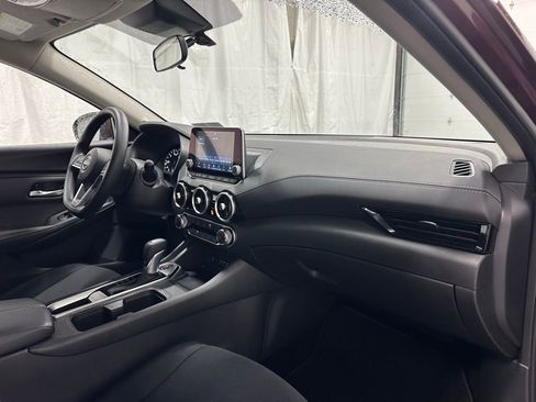 Used 2025 Nissan Sentra SV image 58