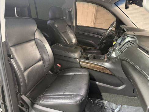 Used 2017 Chevrolet Suburban LT AWD/4WD image 42