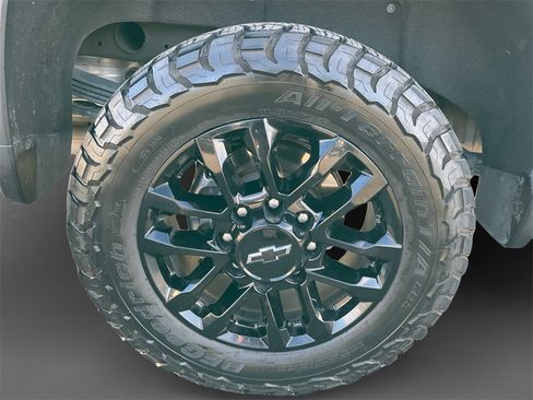 Used 2025 Chevrolet Silverado 2500 LTZ w/ Trail Boss Package image 10