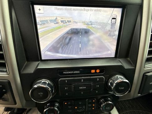 Used 2019 Ford F250 Lariat w/ Lariat Value Package AWD/4WD image 28