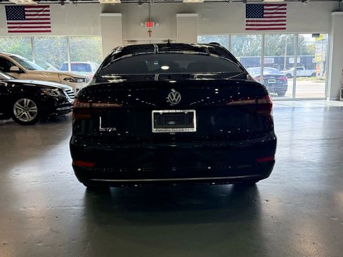 Used 2019 Volkswagen Jetta R-Line image 6