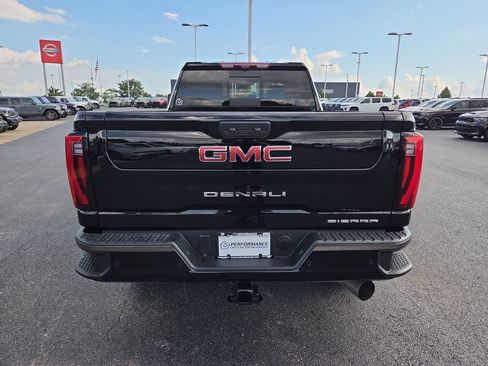 Used 2025 GMC Sierra 3500 Denali w/ Denali Reserve Package AWD/4WD image 6