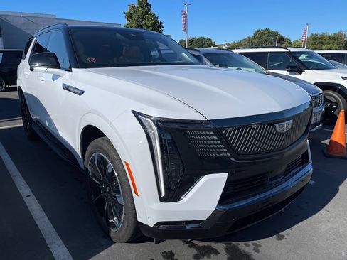 Certified 2026 Cadillac Escalade IQL Sport 2 AWD/4WD image 1