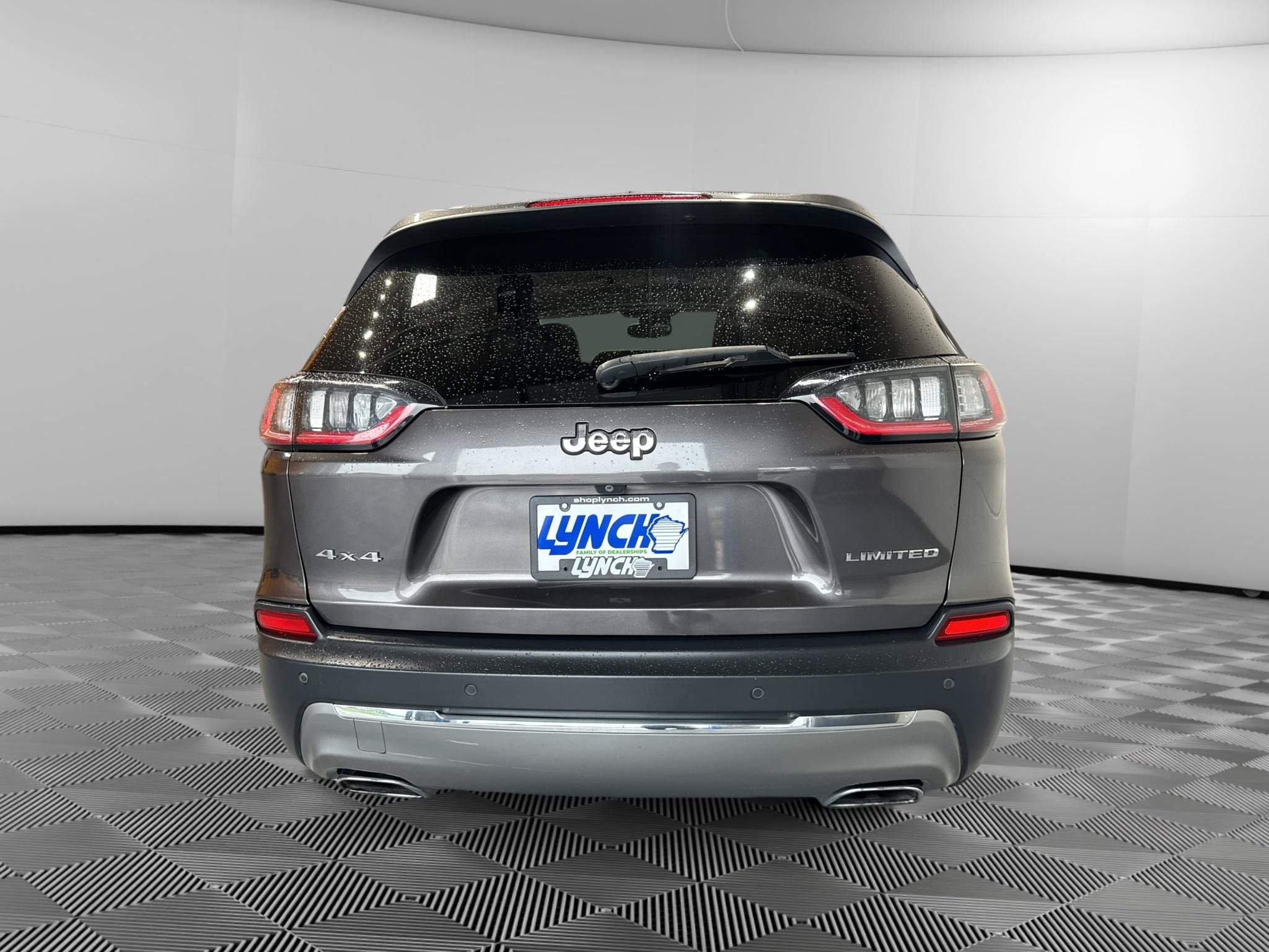 Used 2019 Jeep Cherokee Limited w/ Technology Group AWD/4WD image 4