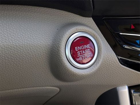 Used 2017 Honda Accord EX-L image 18