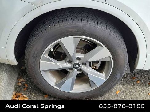 Certified 2023 Audi Q5 2.0T Premium w/ Convenience Package image 28