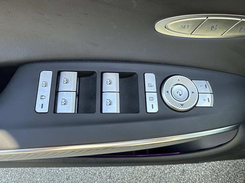 Used 2024 Genesis GV70 3.5T Sport image 20