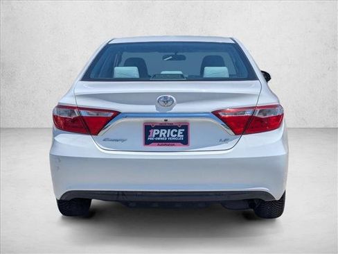 Used 2016 Toyota Camry LE FWD image 7