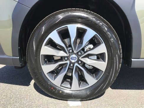 Certified 2025 Subaru Outback Touring XT image 12